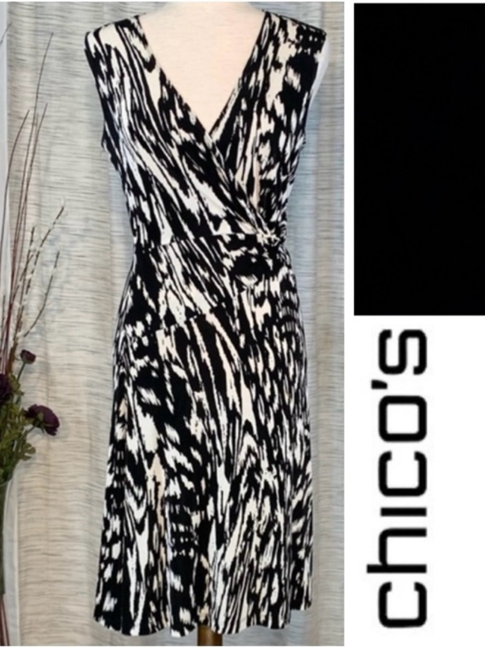 Chico’s Travelers black and white abstract sleeveless Empire dress.